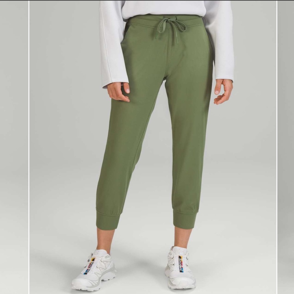 Lululemon Ready to Rulu High-Rise Jogger Crop